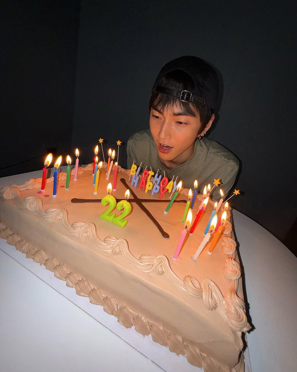 briizezq's tweet photo. COMENTEN CON LOS HTS PARA HANI !! 🩵

al fin podemos pasar este cumpleaños juntos gordo te amamos tanto 😭😭

#꽃필때_만난_승한아_생일축하해
#HAPPY_XNGHAN_DAY https://t.co/JGDlex7AMS