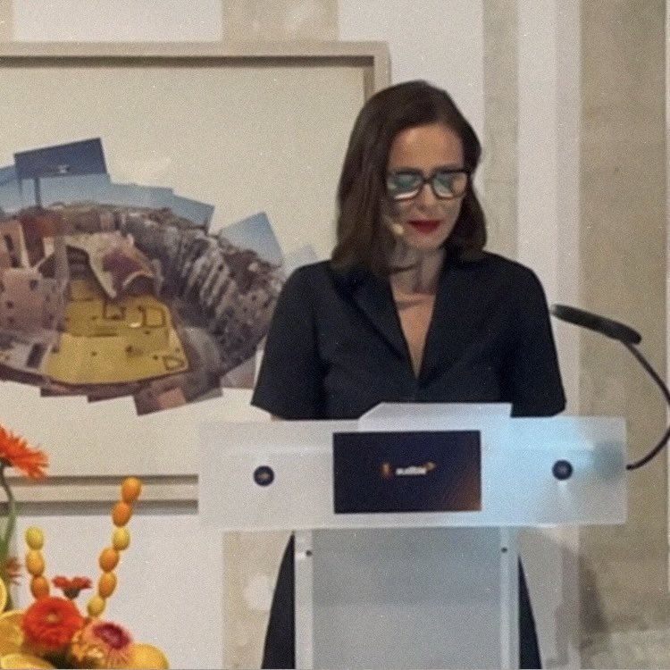 estudio_khzdb's tweet photo. Ayer asistimos a la celebración del 5° aniversario de @Audible_ES. Un placer encontrarnos con compañeros y compañeras de profesión y escuchar a Aitana Sánchez-Gijón narrar un fragmento de ‘La península de las casas vacías’.

Gracias por contar con nosotros y ¡por muchos años más! https://t.co/LpPKy4elZc