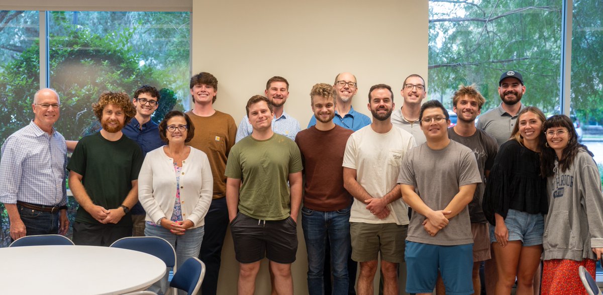 Each Fall, our Dean of Students, Mike Osborne, hosts a weekly community group for first year students. The goal is to help new students establish relationships and build life-long friendships. Please join us in praying for these students as they begin their seminary journey.