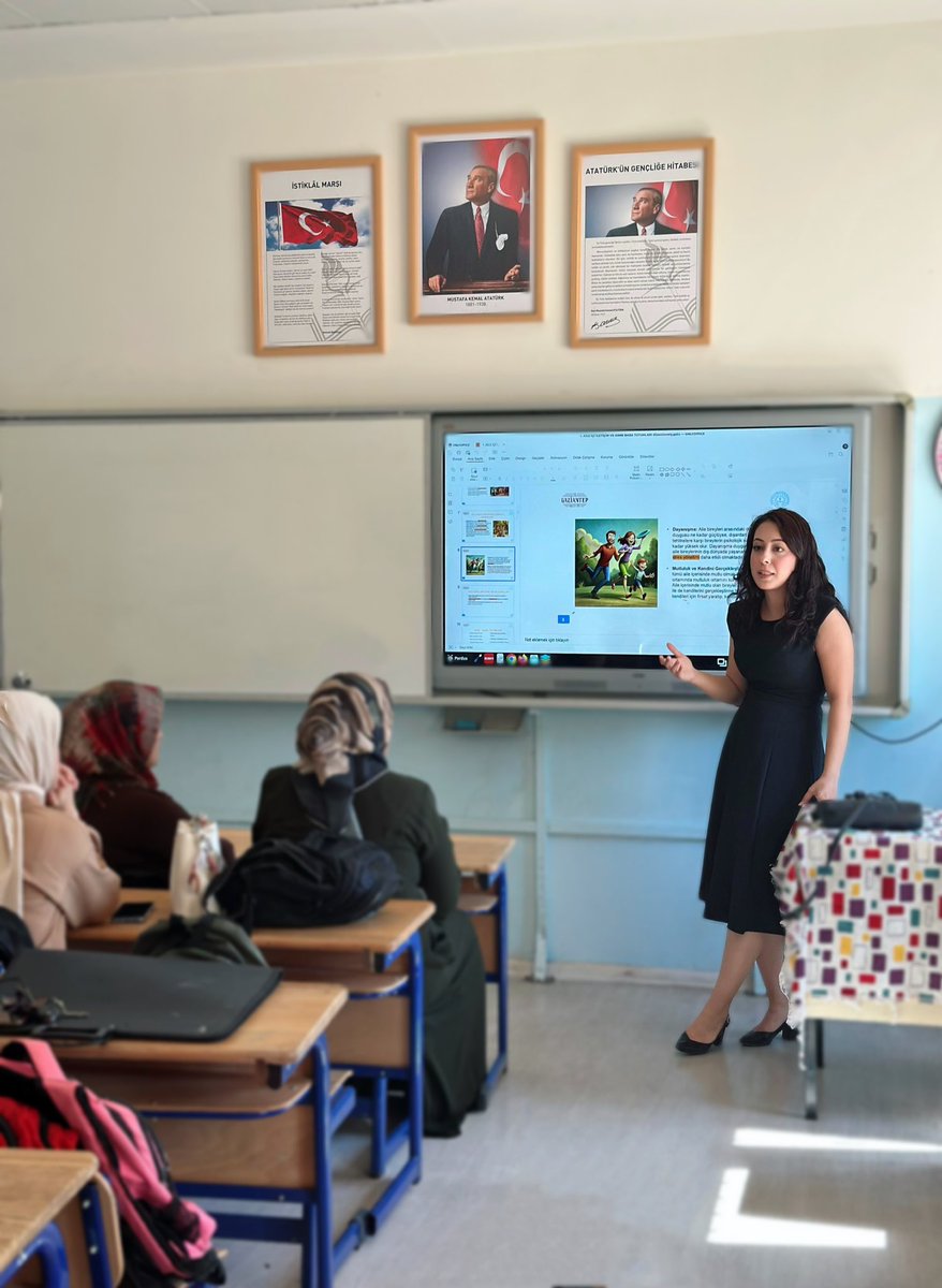 YavuzeliIHO's tweet photo. Çocuklarımızın gelişim sürecinde ailelerimizin işbirliğine verdiğimiz önem doğrultusunda planladığımız “Aile İçi İletişimin Önemi ve Anne Baba Tutumları” konulu seminerimize katılım gösteren tüm velilerimize teşekkür ederiz. 💐
@drahmetisleyen @mustafakirac27 @OsmanGozukara19 https://t.co/RRGwRvlnwm