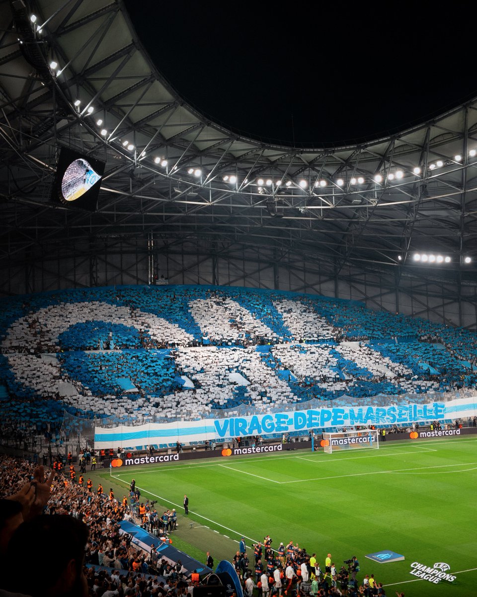 Ce soir-là, la pelouse a dansé, mais c’est dans les entrailles du volcan marseillais que le cœur battait le plus fort 🌋💙 #OMAJA