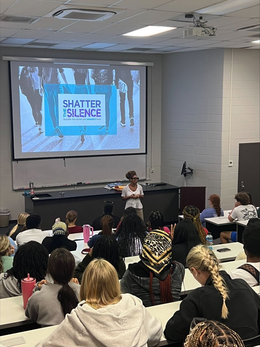 Holmes CC tweet media