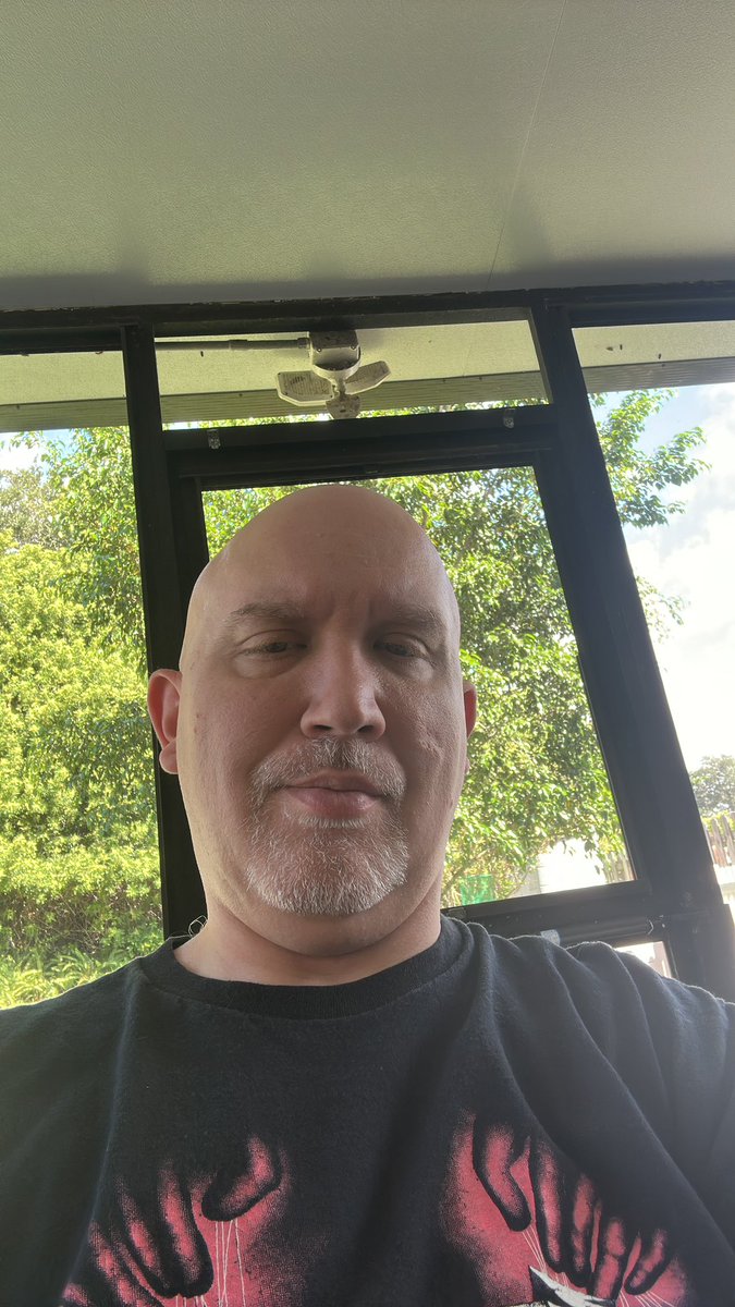 Ramstien1997's tweet image. I’m 40 single