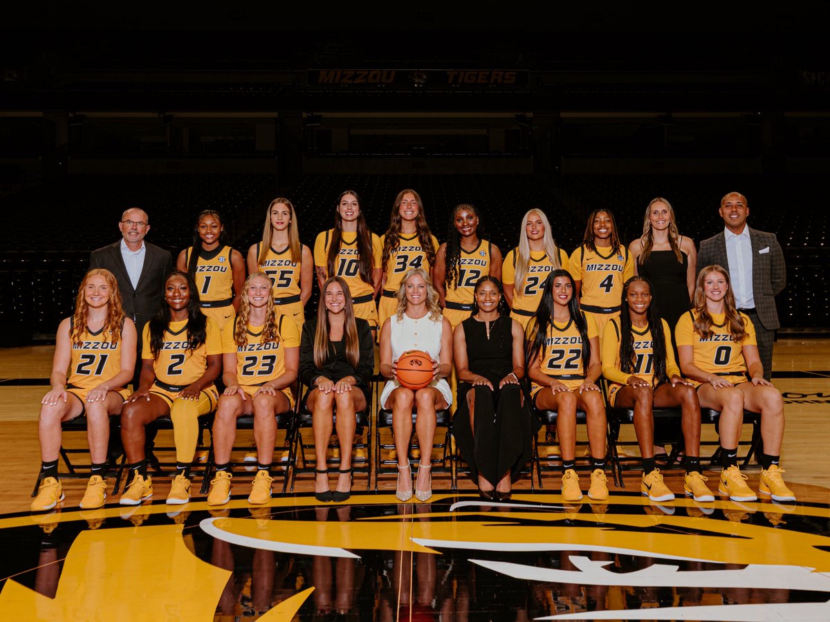 The whole schedule in one place!🐯

Let’s work! 🫡

#MIZ x #OurZou