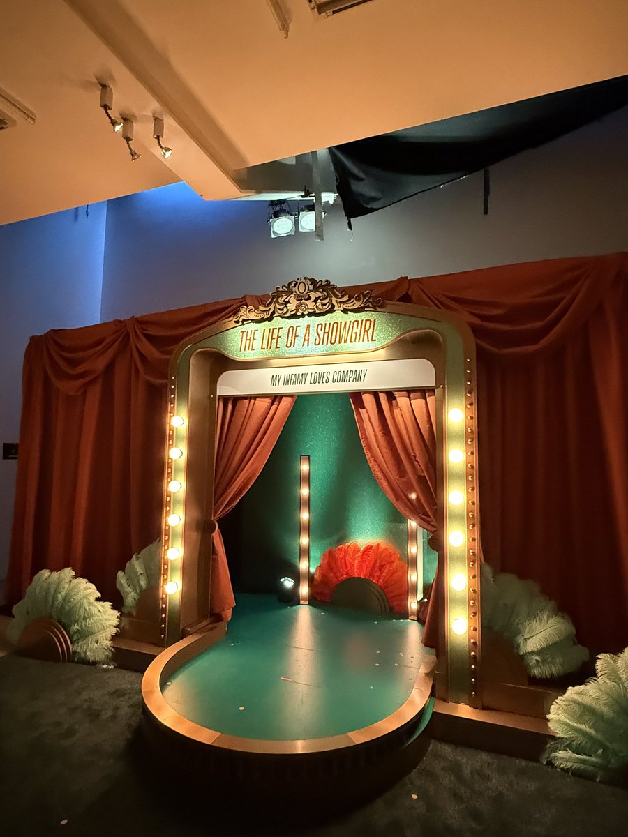 MY INFAMY LOVES COMPANY #TStheLifeOfAShowgirl