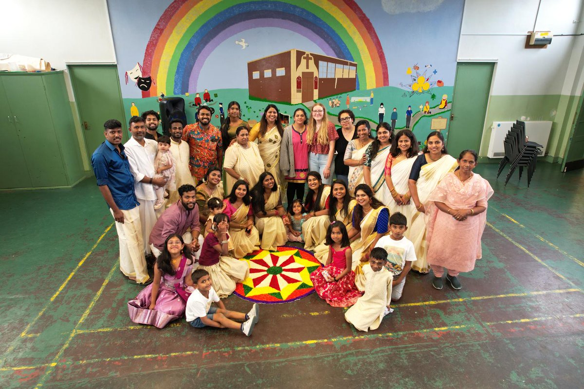 Bhavisha_1999's tweet photo. @GhWard29 Ward 29 Staff members and their family celebrating Oman festival, kerala's harvest festival.🎉🥳😍💐🥰 https://t.co/oLNJDY3yiF