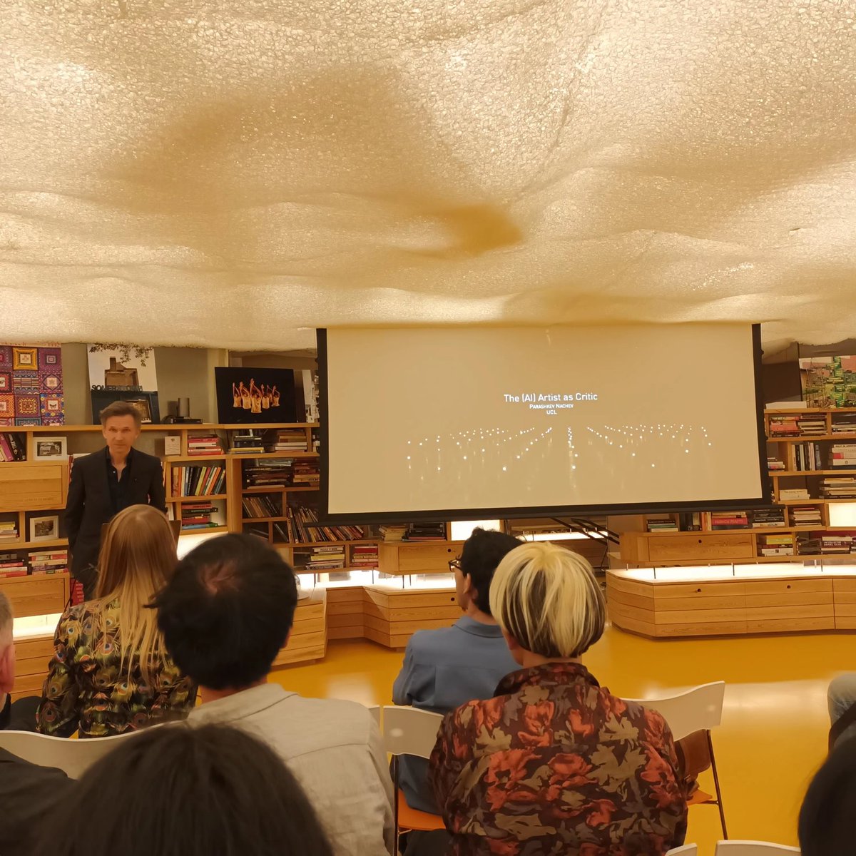nftaverse's tweet photo. Very interesting eve with the London creative AI community part of @elluba #LDNCreativeAI meetup, themed on 'Machine as Author, Audience and Critic' @localglobevc

with @eps696 @JussilaVeera and Parashkev Nachev 

Many Thanks 😊 https://t.co/LTpAUuF18v