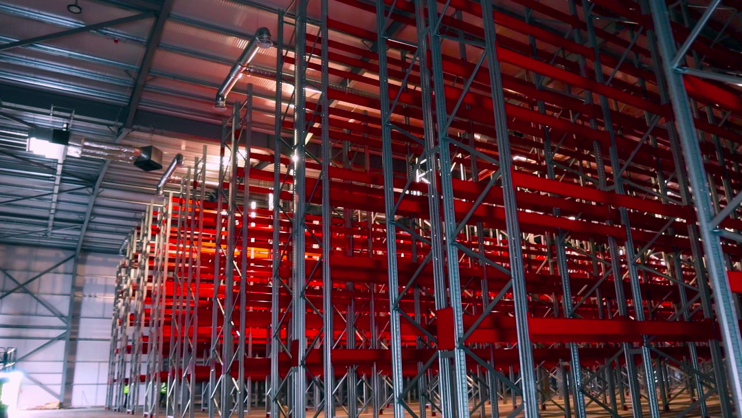 Maximise your space. Minimise the hassle.

Our pallet racking systems are built to handle heavy loads, streamline storage, and keep your warehouse running efficiently.

Strong. Reliable. Ready when you are.

#palletracking #storage #warehouse