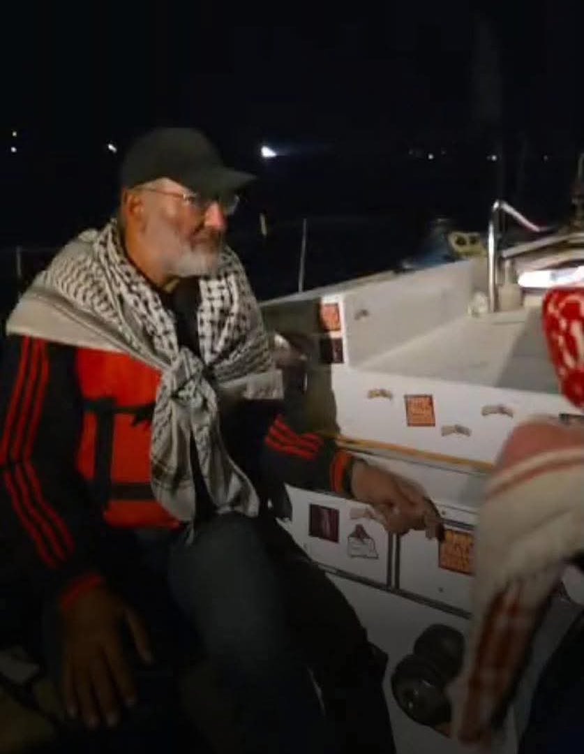 Pakistan’s pride Senator Mushtaq Ahmed appears on Al Jazeera live, safe for now but the flotilla is under siege by Israeli forces.

#GlobalSumudFilotilla