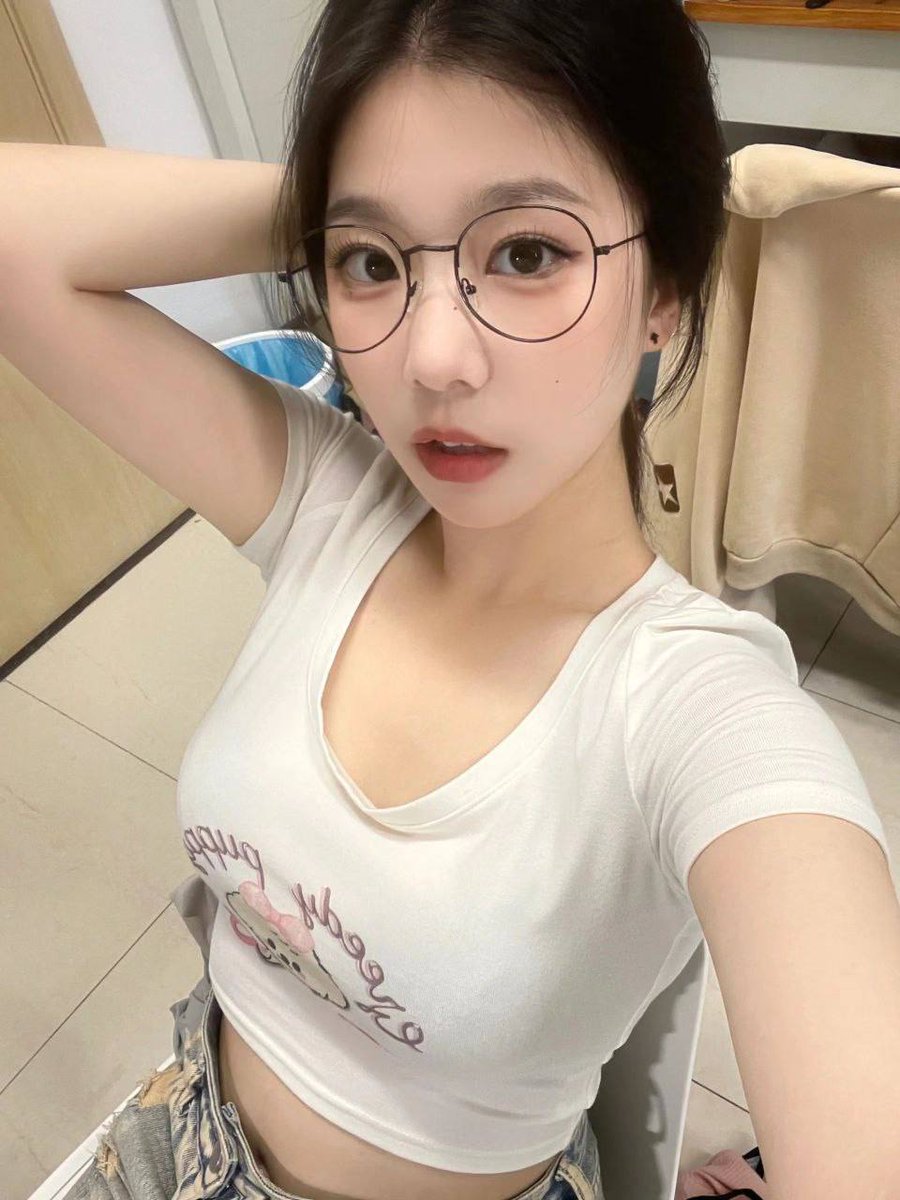 fu_xiang52003's tweet photo. 位置：李沧区
介绍： 03年 身高165 体重96 胸c
推特：@ACA6789
电报群：https://t.co/3kinf9OCNd
水费： 700p
#青岛约炮 #青岛兼职 #青岛资源 #青岛同城 #青岛喝茶 
#青岛学生 #青岛楼凤 #青岛外围 #青岛探花 #青岛修车 https://t.co/oDhYRBdd99