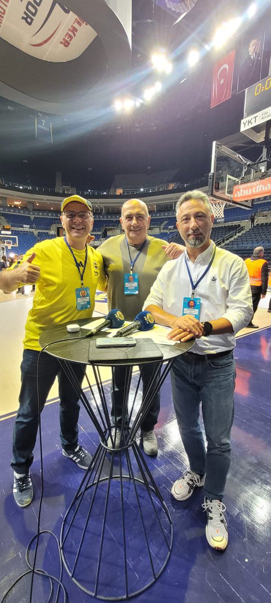 EUROLEAGUE'DE YENİ SEZONA GALİBİYETLE BAŞLIYORUZ!

🏀<a href="/FBBasketbol/">Fenerbahçe Beko</a> Takımımızın, Paris Basketbol’u 96-77 ile mağlup ettiği maçın ardından;

🎤<a href="/UlkerSportArena/">Ülker Spor&Etkinlik</a> salonundan canlı röportajlar;

👥 <a href="/KivancOzkok/">Kivanc Ozkok</a> &amp; Koç <a href="/muratdidin/">Murat Didin</a> ve <a href="/okanbaytin/">n.okan baytın</a> ile değerlendirmeler EuroLeague Özel'de!