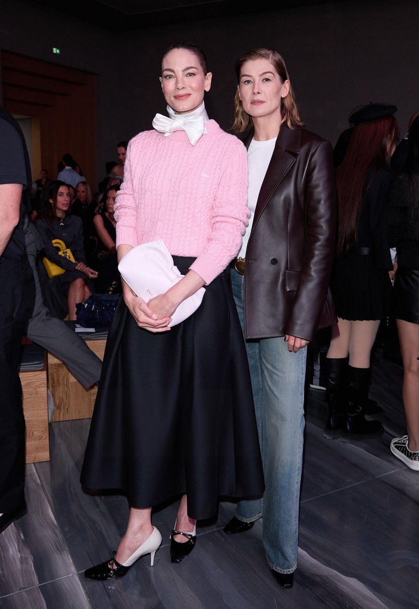 Michelle Monaghan and Rosamund Pike at the #DiorSS26

#ParisFashionWeek2025