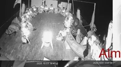 Il mare di #Gaza è sottratto alla legalità da un potere che blocca la #Flotilla.
Il #governoitaliano è solidale con la criminalità anziché con chi ripristina il diritto.
Come solidarizzare con il controllo del territorio della #mafia anziché con le manifestazioni dell'antimafia