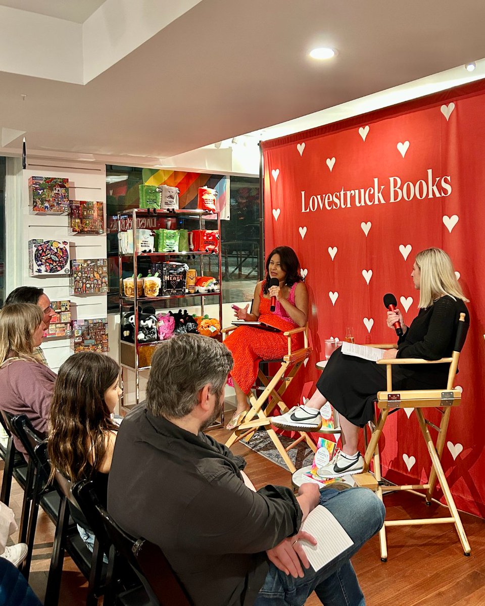 Thank you to everyone who showed up last night to Meredith Goldstein's discussion with author Elizabeth Segran! 

Sign up for our newsletter to read more from Meredith about the event: trib.al/G94wFcg