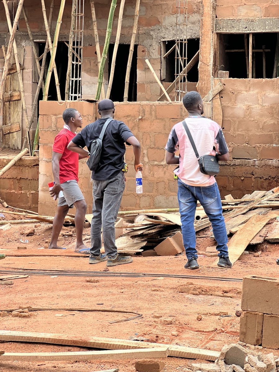 Angelasa2101's tweet image. Another solid day on the Enugu project ✅
Sun, sweat, and steady progress. We’re not just working ,we’re creating something that’ll speak for itself.
WORKFLOW 🚧💯
#Construction #architectureanddesign #architecture #JiminxDior