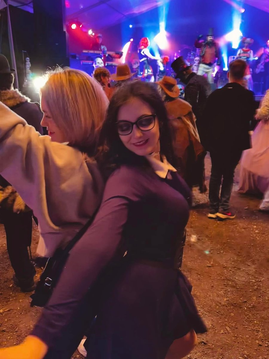 It’s spooky seaaasssssooooonn 🎃👻💀