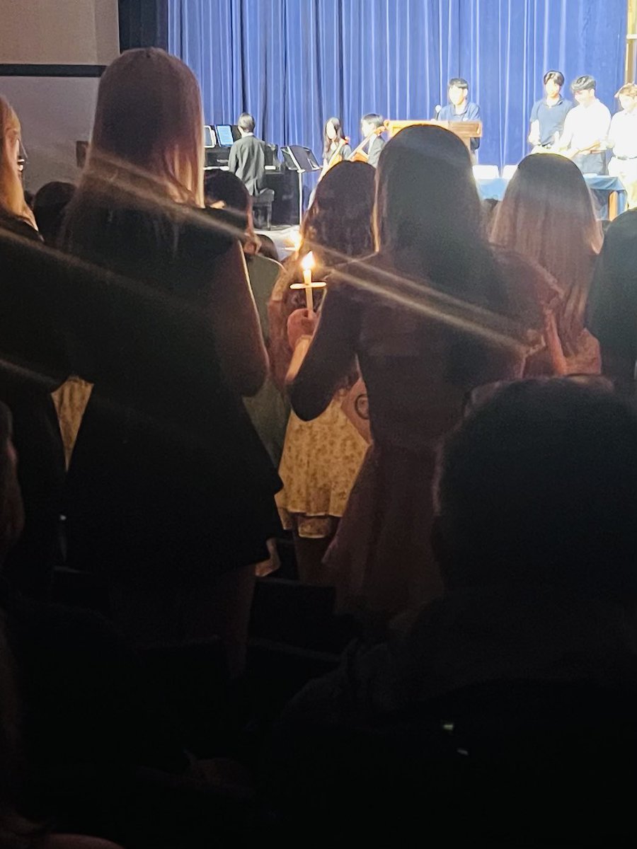 I was officially inducted into National Honors Society tonight!! This was such a cool experience and I am so grateful to be apart of this amazing organization that’s doing wonders for our community!