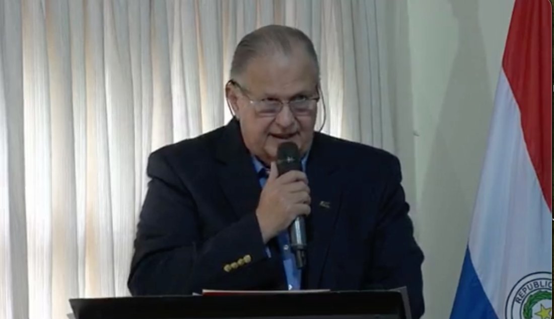 CILA_Congreso's tweet image. El Ing. Paul Sarubbi Balansa (Presidente del Congreso) resaltó la importancia de inspirar a las nuevas generaciones:
"Liderar este CILA nos conecta con nuestra historia y debe fortalecer a los profesionales del futuro."
youtu.be/KFyc9G4qU8Y