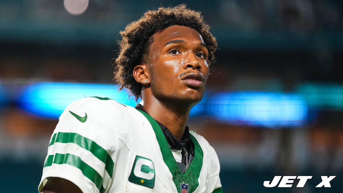 Michael_Nania's tweet photo. In some metrics, the #Jets don't seem *that* bad—at least not 0-4 bad.

Optimists might say they are a Gipson fumble, Tyrod pick-6, &amp; bad OPI away from 3-1.

But are the Jets really that "close" to being good?

Or are they just plain bad at winning? 👉https://t.co/dAUTVUxe1v https://t.co/SHEE61Elal