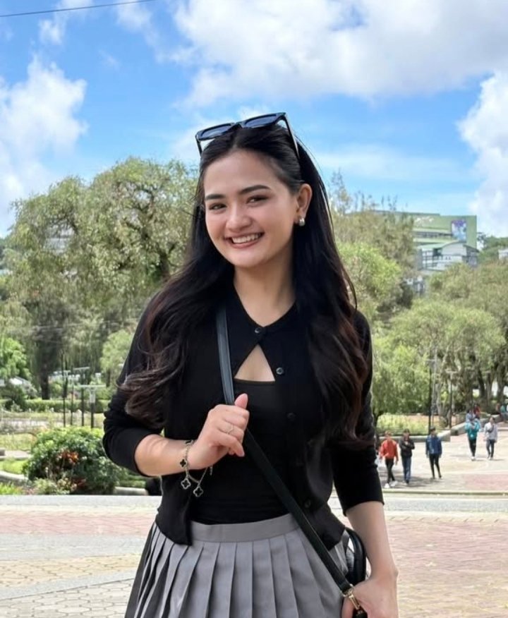 eleiza_jordanne's tweet image. Some days don’t need anything extra — just being here is enough 💛

#Jane Goodall #Bibee #Mize #Pope #Javy #Yom Kippur #JiminxDior