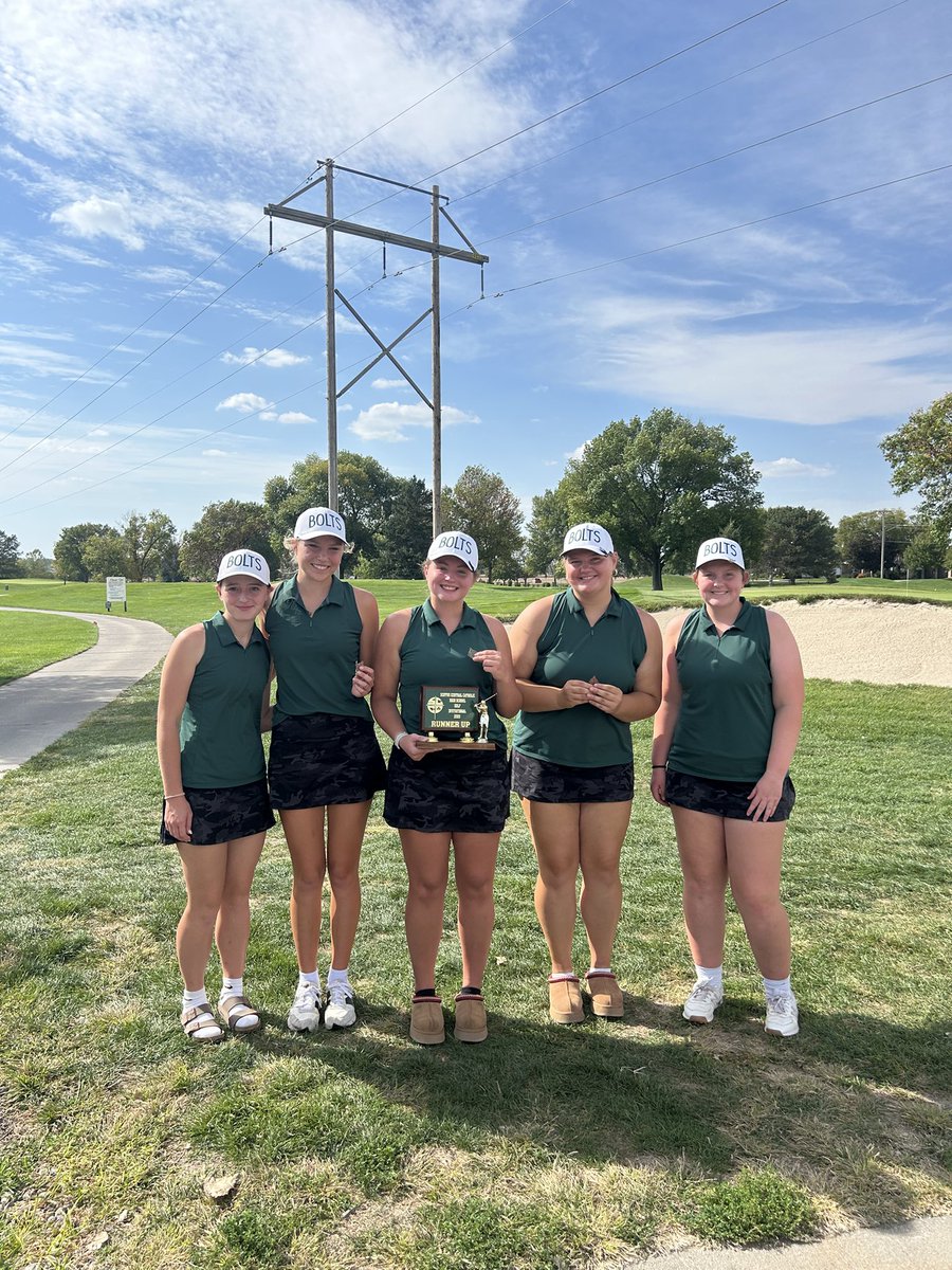 Great day in Columbus for the Lady Bolts!
Your Pius X Varsity Girls Golfers shot a team score of 372, finishing in 2nd place!

The Lady Bolts finished with 3 medalists:

Kaily Wesely - 11th place
Rhianna Dunlap - 4th place 
Hannah Swanson - 1st Place 🏆

Go Bolts!