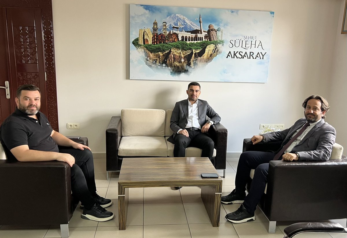 Aksaray Kosgeb İl Müdürü Aziz Kayalık’ı ziyaret edip, hayırlı olsun dileklerimizi ilettik.
Görevinde muvaffakiyetler diyorum.