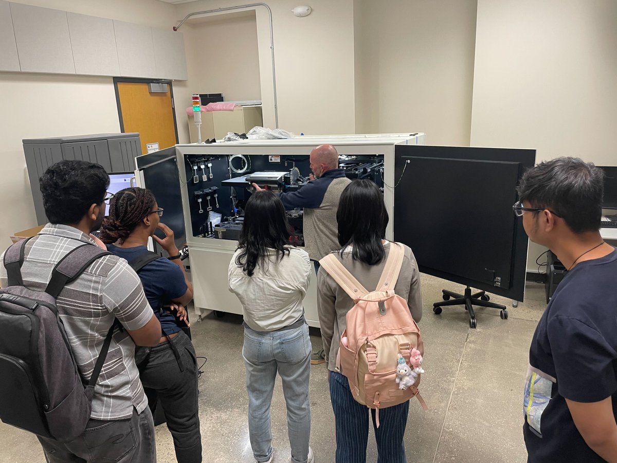 ECS_UMich's tweet photo. What a great turnout for the MC2 Facilities Tour today! Huge thanks to everyone who joined us to learn about their amazing equipment like,  SEM, TEM, Atom Probe Tomography, and XPS. We appreciate your engagement and encourage you to visit https://t.co/tRydq0KSNj to learn more! 🔬 https://t.co/jgds5jnGWG