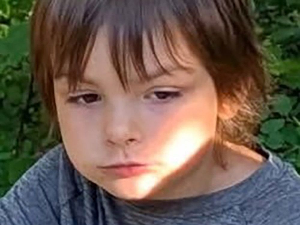 calgaryherald's tweet image. 'Not giving up that hope': After 11-day search for missing boy, police and searchers leaving Crowsnest Pass #yyc #yql  calgaryherald.com/news/local-new…