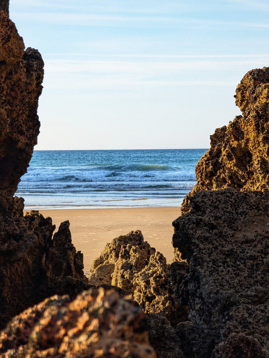 WorldHiker_'s tweet photo. Beach time https://t.co/rfJS8jW2yk