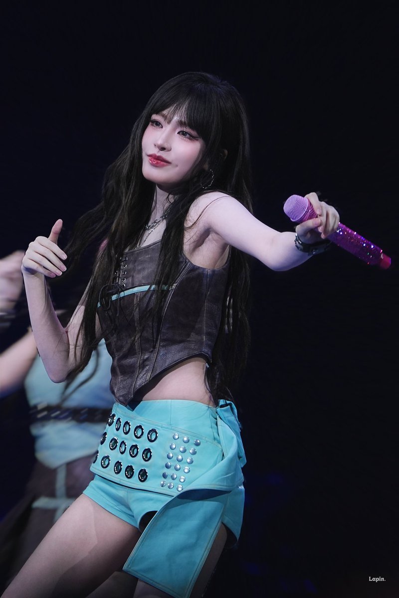 Lapin_661's tweet photo. 250927 Music Bank in Lisbon
 #리즈 #아이브 #LIZ #IVE #アイヴ #リズ https://t.co/utnF6Kslwe