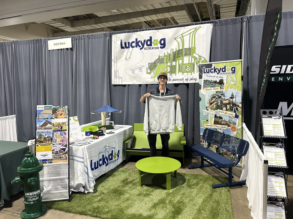 Luckydrec's tweet photo. Find us at the Utah League of Cities &amp; Towns Trade Show! Stop by our booth to say hi, check out what’s new, and chat about how we can help bring more play + park spaces to your community. Come see us!
#ParksAndRec #UtahCities #luckydogrecreation #inpursuitofplay #utahplaygrounds https://t.co/qAZow8eJHM