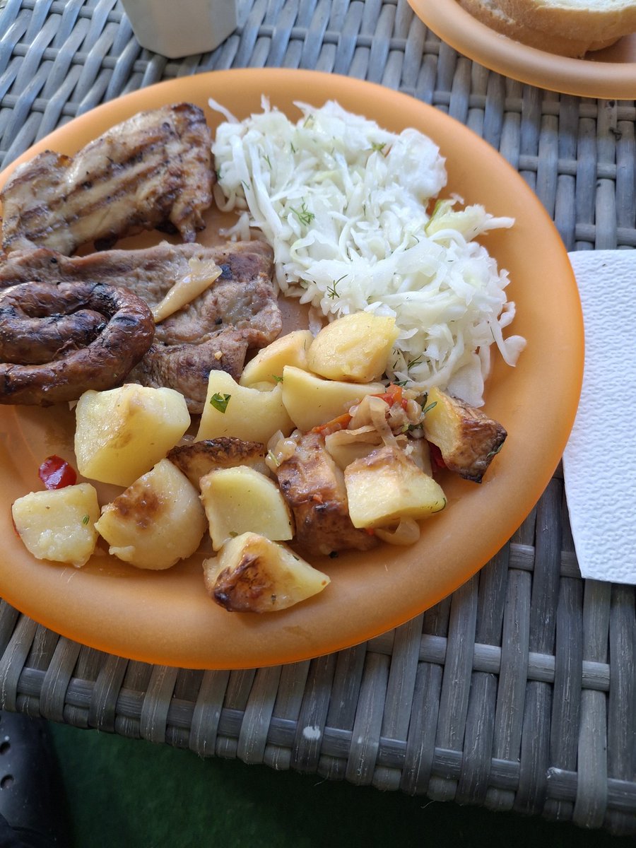 Brxvhxxrt (@phils_emjay) on Twitter photo 