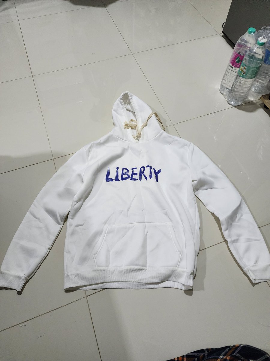JibPy0602's tweet photo. ส่งต่อเสื้อผ้ามือ 2 สนใจDM มาได้ค่ะ
#ส่งต่���เสื้อผ้า #ส่งต่อเสื้อผ้ามือ2 #ส่งต่อเสื้อผ้ามือสองสภาพดี #ส่งต่อเสื้อผ้าy2k #ตลาดนัดมือสอง https://t.co/OsPh2p5lm7