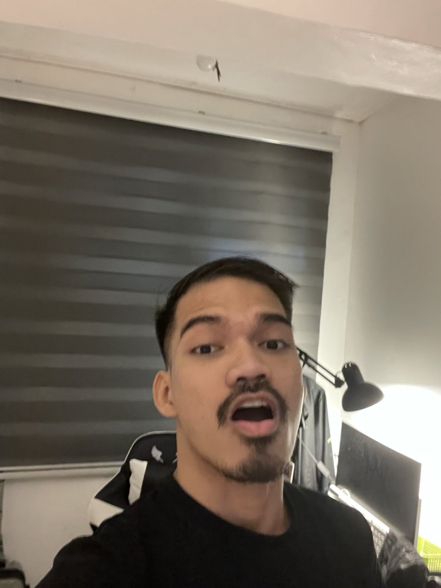 dventur3tz's tweet photo. 😅 https://t.co/ai6Z7d8EFe
