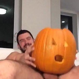 linodelrey_'s tweet photo. Feliz Halloween 2025 https://t.co/033e5hhCBw