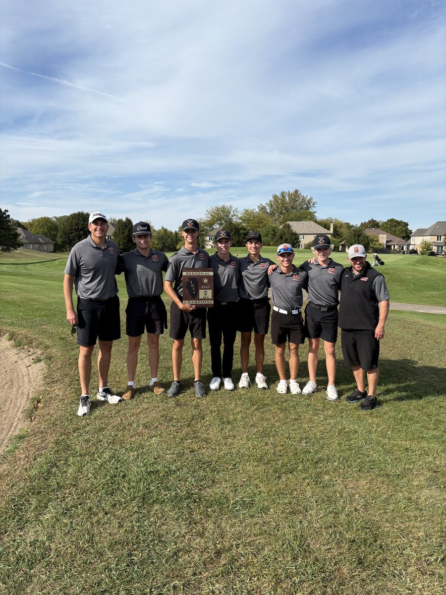 clcathletics's tweet photo. Congratulations to @clcgolf on winning the CL South 2A golf regional today.  They will head to Rockford Boylan Sectional at Mauh-Nah-Tee-See Country  Club on Monday. @NWHPreps https://t.co/zevsNnDr3G