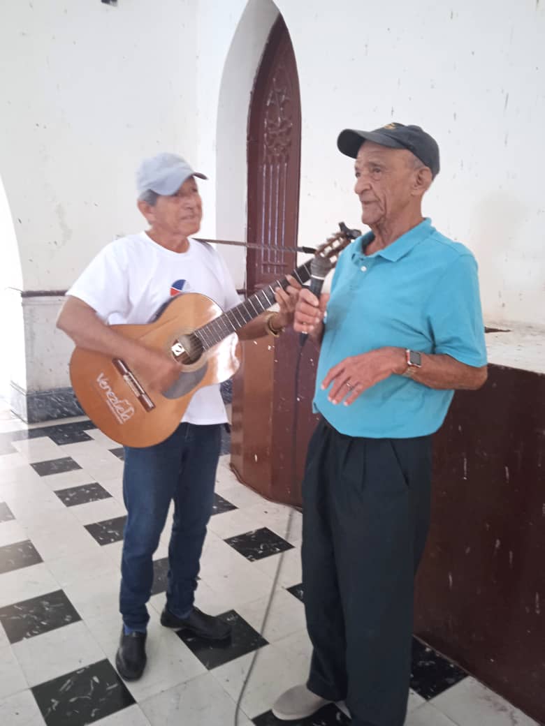 En varias instituciones de la provincia celebraron hoy a sus pacientes y residentes de "experiencia acumulada".

Felicidades a todos los que cuidan de los más longevos, y a quiénes nos instruyen al respecto.

#CienfuegosXMásVictorias #CubaPorLaVida