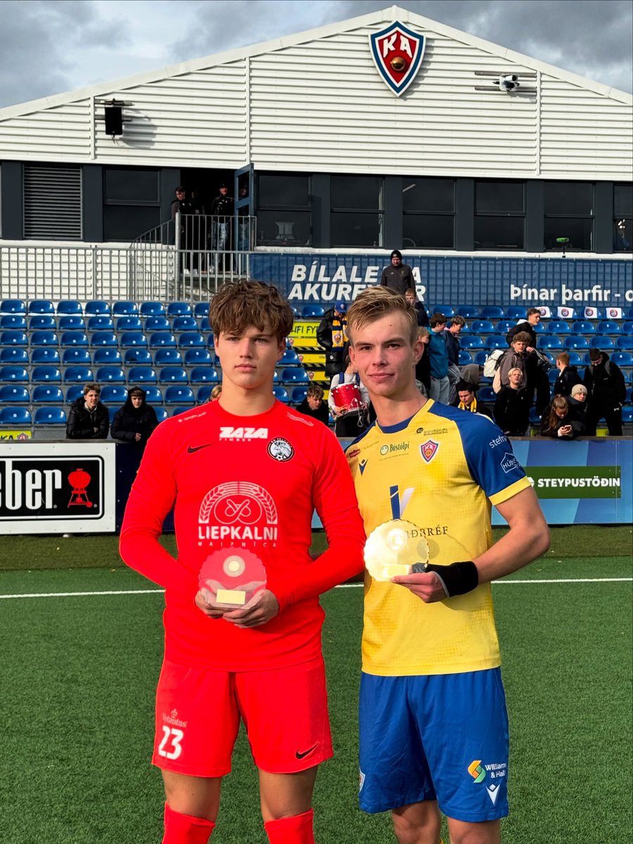 Valdimar Logi og Martins Velika valdir Player of the Match í viðureign KA og FS Jelgava! 👏

Verðlaunagripir leikmannanna eru glæsilegir og koma frá Skart og verðlaun