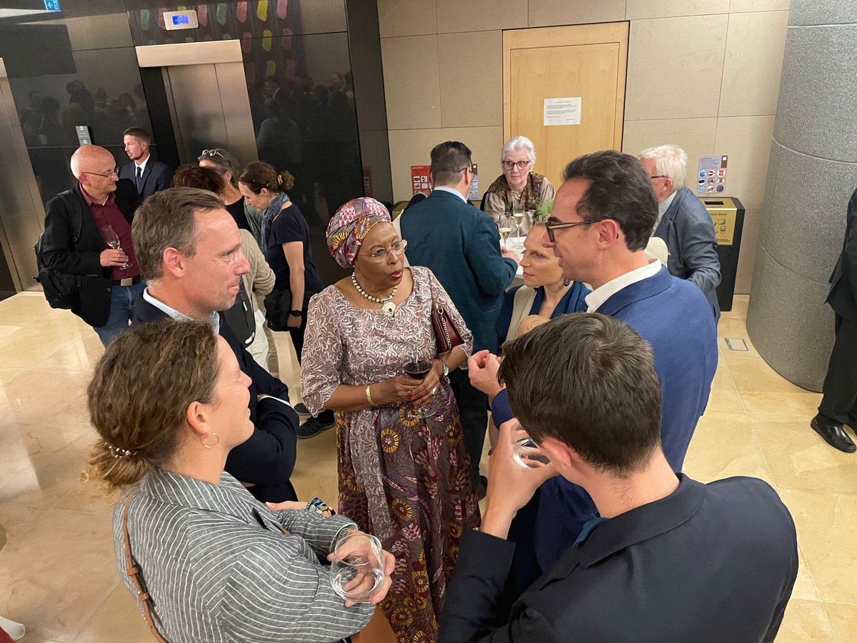 Retour en images sur la projection du film #FearlessJourney avec sa protagoniste #Maggy. Un moment de partage unique et mémorable. Merci à Monseigneur Hollerich, à l’ambassadrice du #Rwanda au #Luxembourg, à la famille Aerts et à tous les invités pour leur présence et soutien.