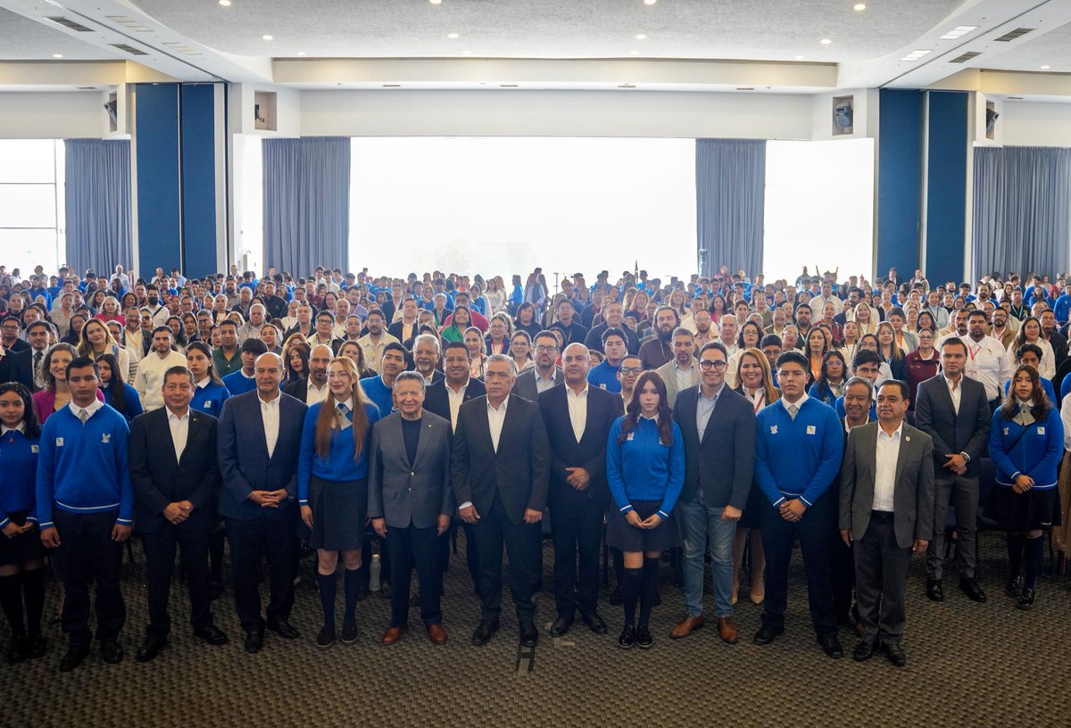 JorgeAlbertoR_'s tweet photo. Participamos en el Encuentro Nacional de Academias de los CECyTE 2025, celebrando los 34 años del @CECyTEHidalgo. 🎉

Qué gusto ver a estudiantes y docentes trabajando con dedicación para construir un futuro mejor. 👩‍🏫

#PachucaConEducación #CapitalDeLaTransformación https://t.co/2l52ooy3gk