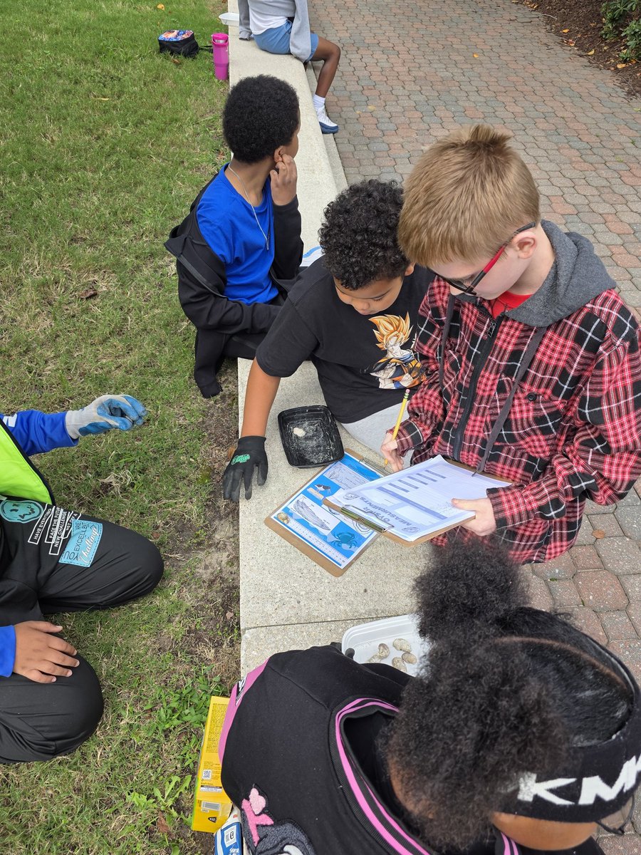 Mrs_GordonFES's tweet photo. Learned so much about the health of our waterways &amp; the important role oysters play today on our 5th grade field trip. Thanks @MisterMcDoe 😂 @MrsOeducates @MTCChampions @HamptonCSchools https://t.co/c98ccIapap