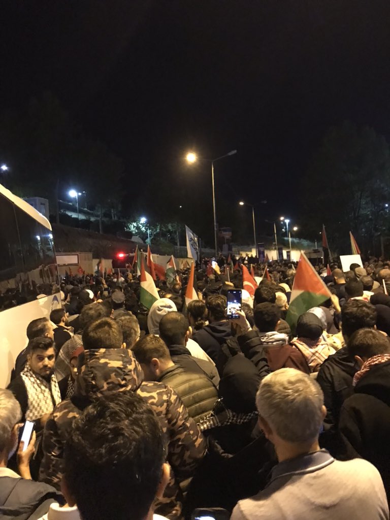 Ve sizler kahramanısınız çelik zırhlılar arasında direnen insanlığın

İstanbul’dan sumuda binler selam ve dua ile

#MyAgendesumud