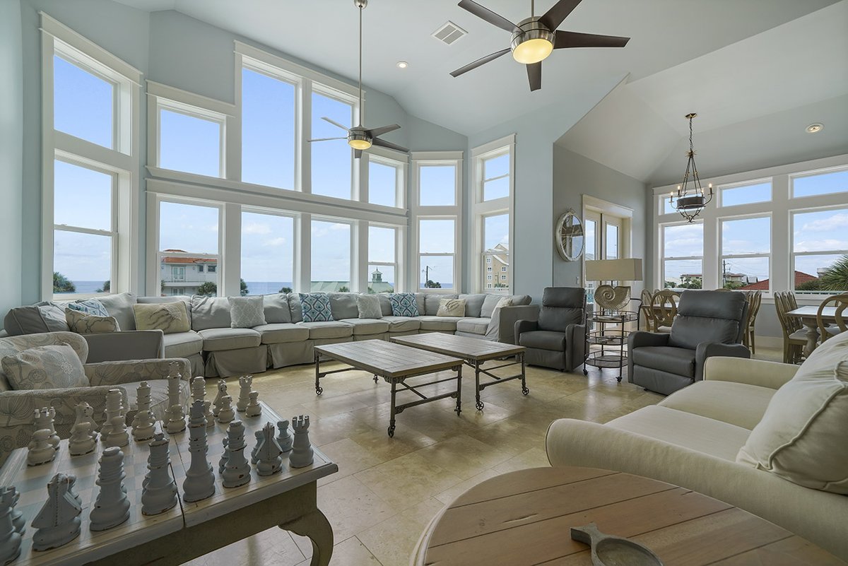 FiveStarDestin's tweet image. 🦃✨ Property of the Week: 
Turquoise by the Gulf 

Thanksgiving at the beach! Sleeps 24, dining for 30, heated pool &amp;amp; porches for fireside nights + Gulf views for your holiday feast.

📍 Crystal Beach, Destin

#HolidayGetaway #DestinFlorida #EmeraldCoast #FamilyBeachTrip