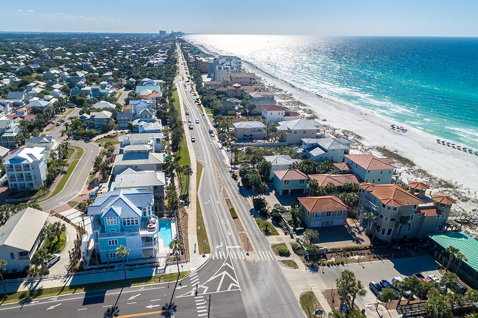 FiveStarDestin's tweet image. 🦃✨ Property of the Week: 
Turquoise by the Gulf 

Thanksgiving at the beach! Sleeps 24, dining for 30, heated pool &amp;amp; porches for fireside nights + Gulf views for your holiday feast.

📍 Crystal Beach, Destin

#HolidayGetaway #DestinFlorida #EmeraldCoast #FamilyBeachTrip