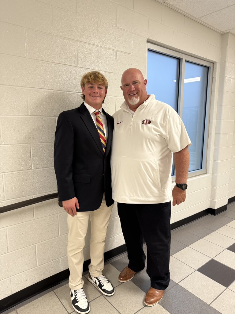 Humbled and honored to have been elected to Gwinnett County’s Touchdown Club Player of the Month. Tremendous honor to share the stage with the best of Gwinnett County. <a href="/coachjlovelady/">Josh Lovelady</a> <a href="/MCFootballCoach/">Mill Creek Football</a> <a href="/MC_Recruiting/">Mill Creek Football Recruits</a> <a href="/MCHawksOfSteel/">Mill Creek Hawks Of Steel</a> <a href="/GDPsports/">Gwinnett Daily Post</a> <a href="/RecruitGeorgia/">Recruit Georgia</a> <a href="/GPBsports/">GPB Sports</a>