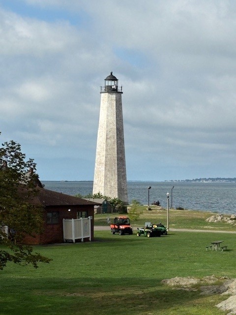 BarclayDamonLLP's tweet image. 💜 Colleagues from our New Haven office participated in the 2025 Walk to End Alzheimer’s at Lighthouse Point in East Haven, Connecticut.

We’re proud to support such an important cause. 🌷✨

#WalkToEndAlz #EndAlz #CommunitySupport #NewHaven #LifeAtBDLLP