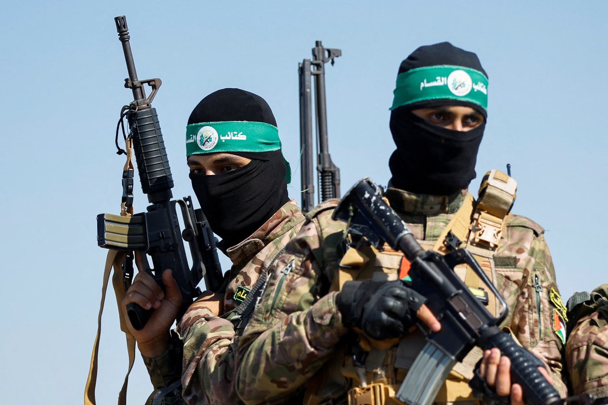 Visegrád 24 (@visegrad24) on Twitter photo BREAKING:
3 Hamas terrorists arrested in Germany for planning a terrorist attack in the country.
Police have seized an AK-47 assault rifle and several pistols. BREAKING:
3 Hamas terrorists arrested in Germany for planning a terrorist attack in the country.
Police have seized an AK-47 assault rifle and several pistols.