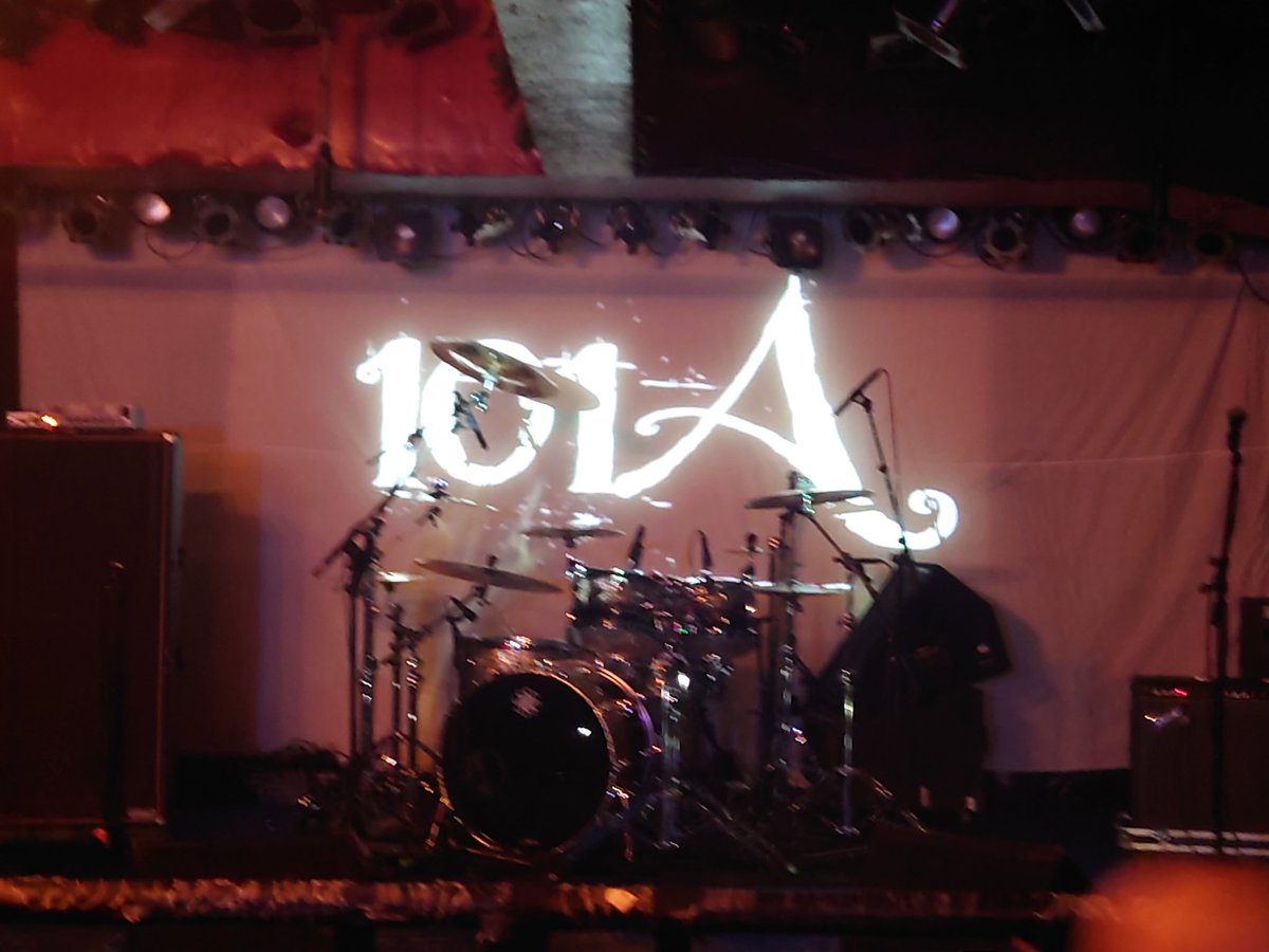 sasamaasa's tweet photo. 特別な一日でしたー
25周年おめでとうございます😊
#101A
#101A_25th https://t.co/vtweK19dz4