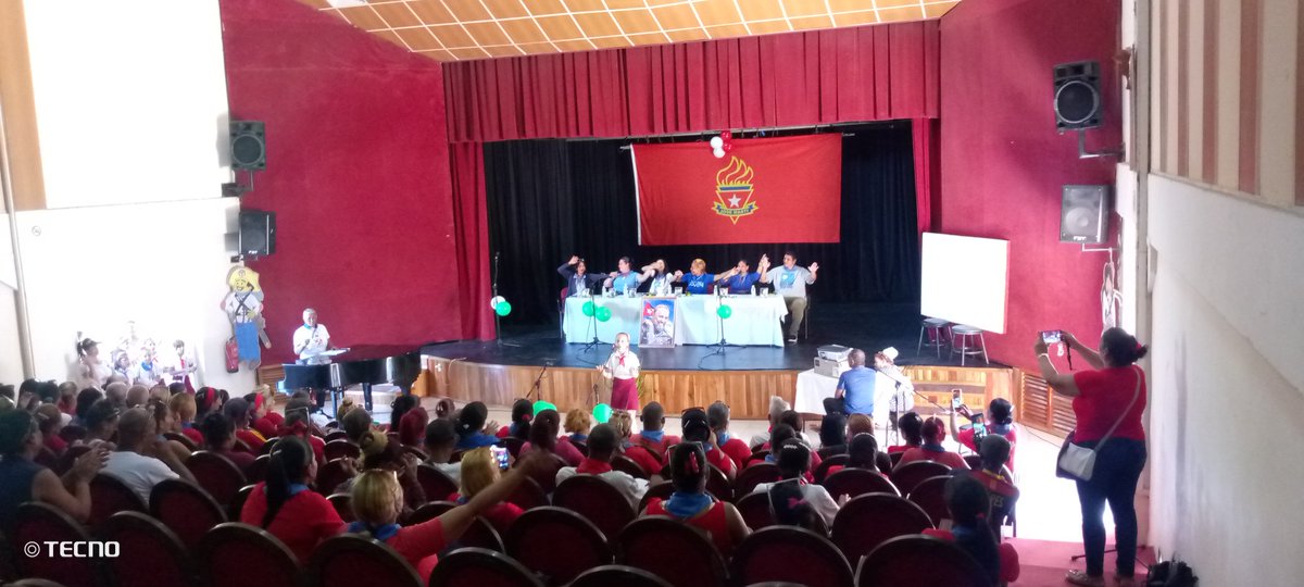 📌🛥️#Bayamo 🐎🏠❤️
👉Desde el Escuela Profesional de Artes en #Granma y con invitados especiales " pioneros artistas" 🙃🙂, da comienzo a la #ClaseMetodologicaMunicipal  
.
.
.
👍Acompáñanos 💪