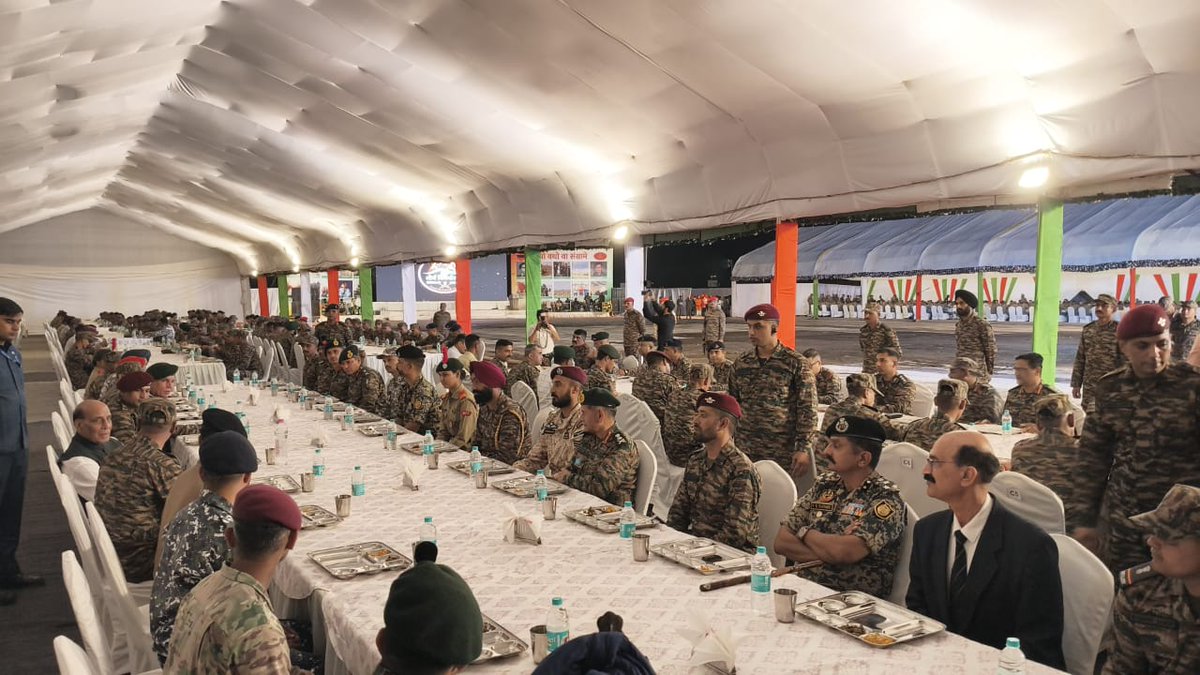 Rajnath Singh Attends 'Shaurya Vijay Utsav' in Bhuj, Lauds Indian Army's  Valor and Adaptability | DeshGujarat